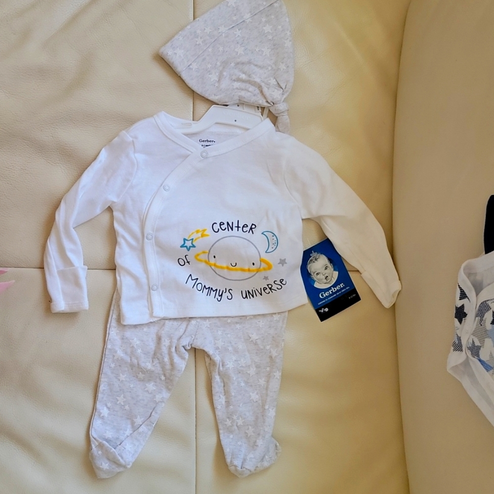 Gerber 0-3M 3 pieces(hat, shirt and pants)